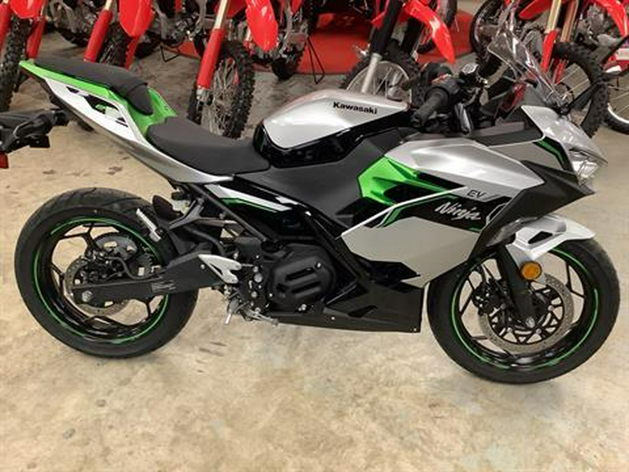 2024 Kawasaki Ninja e-1 ABS