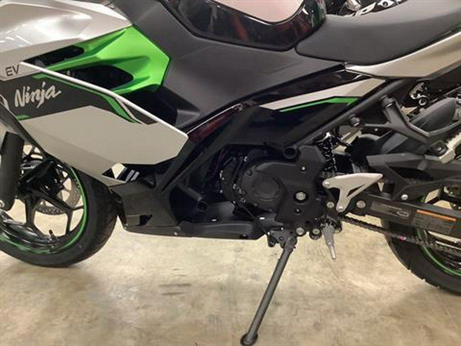 2024 Kawasaki Ninja e-1 ABS