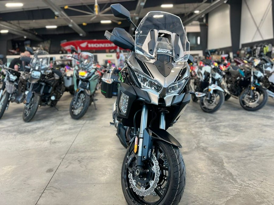 2022 Kawasaki Versys® 1000 SE LT+