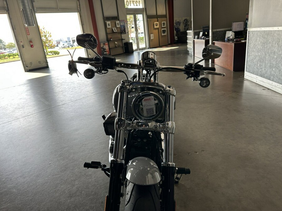 Harley-Davidson® Breakout™ 2026