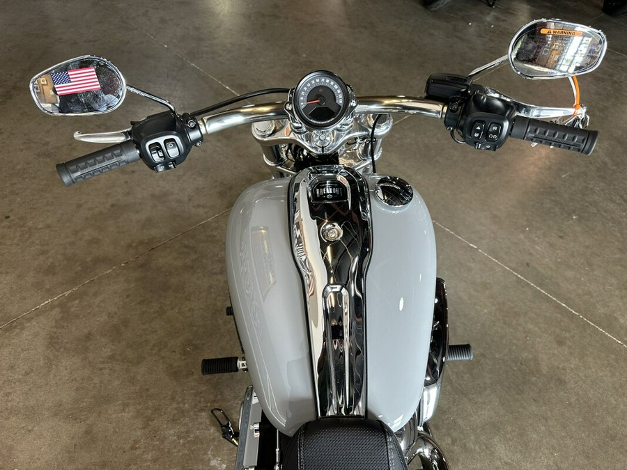 Harley-Davidson® Breakout™ 2026
