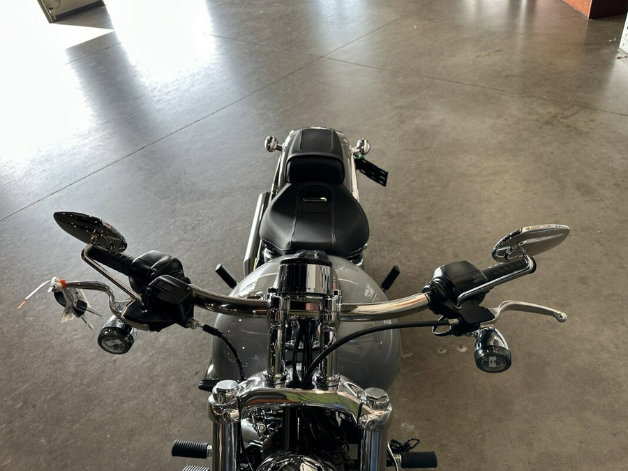 Harley-Davidson® Breakout™ 2026