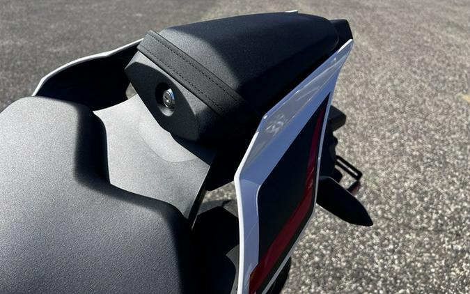 2026 Yamaha YZF R1 70Th Anniversary Edition