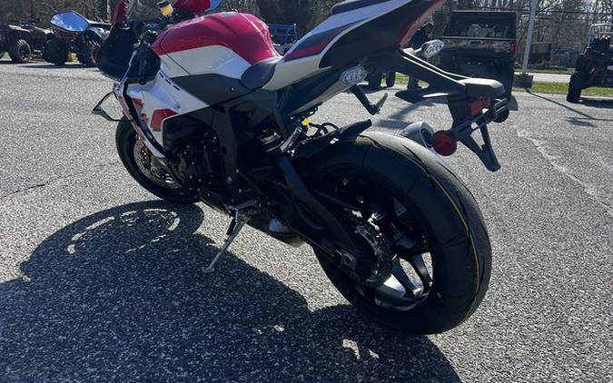 2026 Yamaha YZF R1 70Th Anniversary Edition