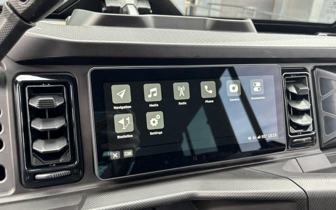 2027 Can-Am Defender XU MAX Limited HD11