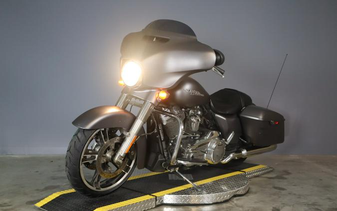 2017 Harley-Davidson Street Glide Special