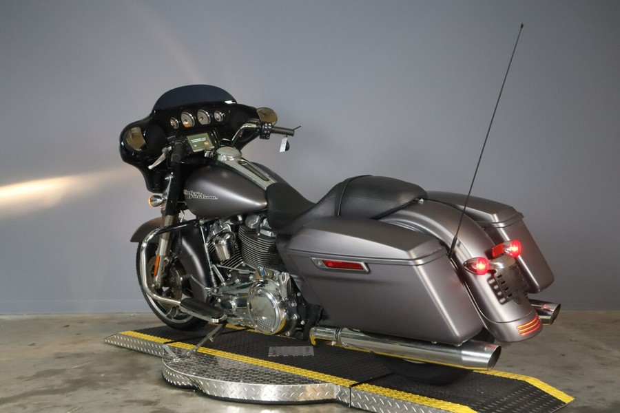 2017 Harley-Davidson Street Glide Special