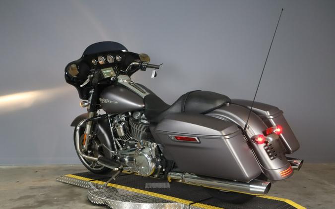 2017 Harley-Davidson Street Glide Special