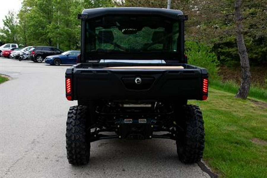 2024 Can-Am Defender Limited