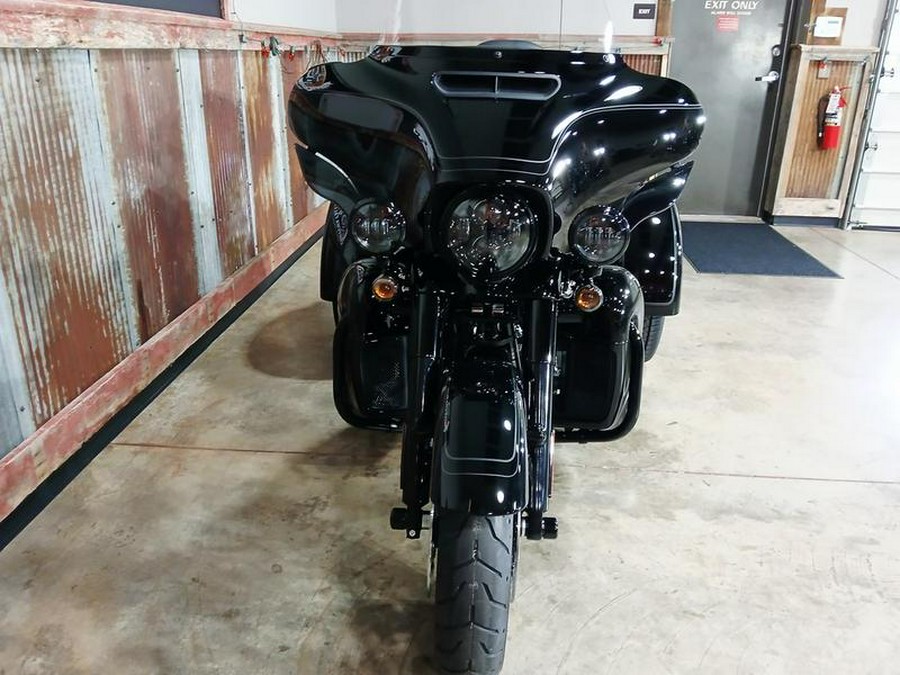 2025 Harley-Davidson® FLHTCUTG - Tri Glide® Ultra