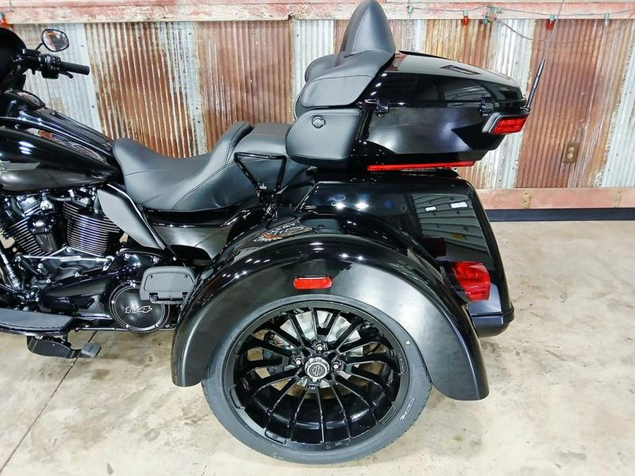 2025 Harley-Davidson® FLHTCUTG - Tri Glide® Ultra