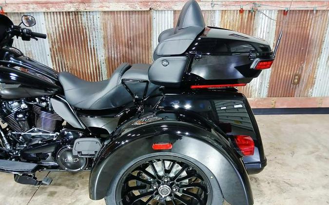2025 Harley-Davidson® FLHTCUTG - Tri Glide® Ultra