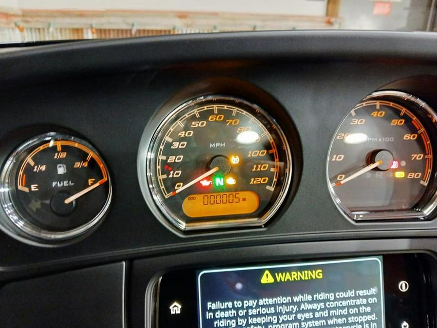 2025 Harley-Davidson® FLHTCUTG - Tri Glide® Ultra