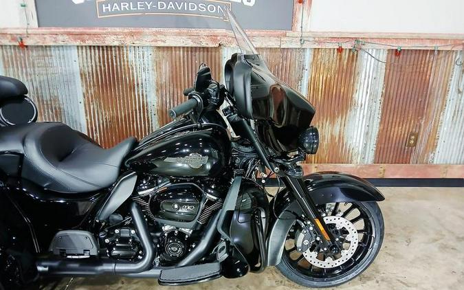 2025 Harley-Davidson® FLHTCUTG - Tri Glide® Ultra