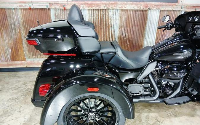 2025 Harley-Davidson® FLHTCUTG - Tri Glide® Ultra