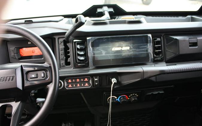 2026 Can-Am® Defender Limited HD11 Desert Tan & Carbon Black