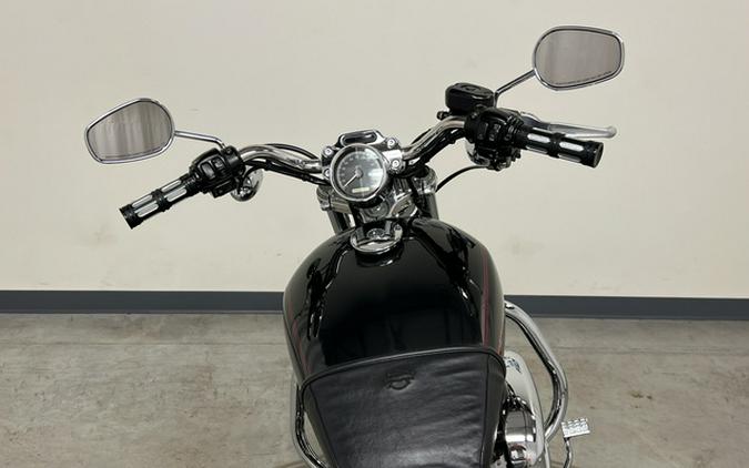 2006 Harley-Davidson Sportster 883 CUSTOM XL883C