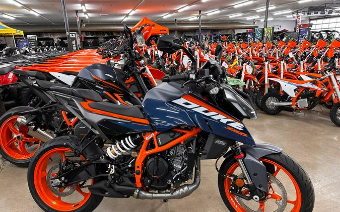 2024 KTM Duke 390