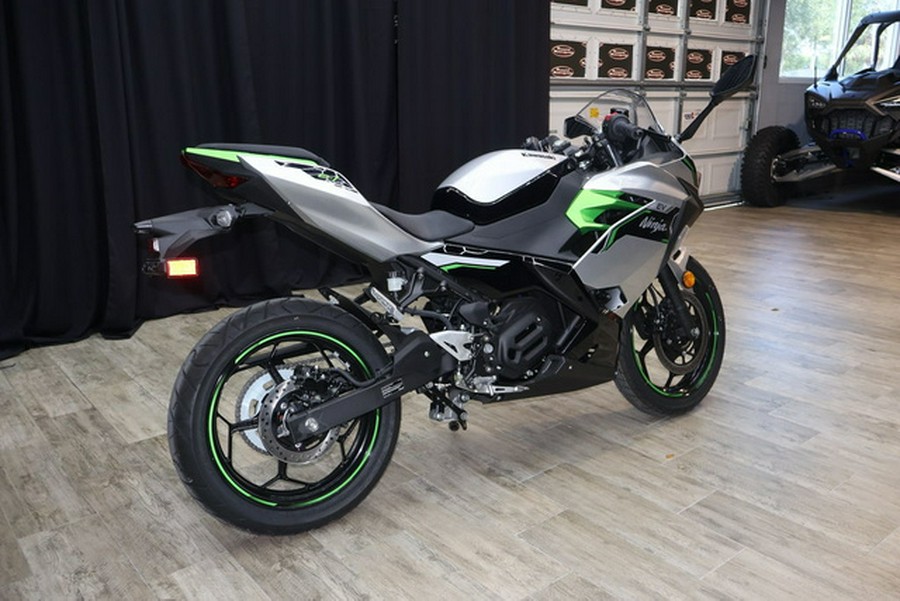 2024 Kawasaki Ninja e-1 ABS