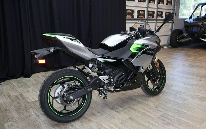 2024 Kawasaki Ninja e-1 ABS