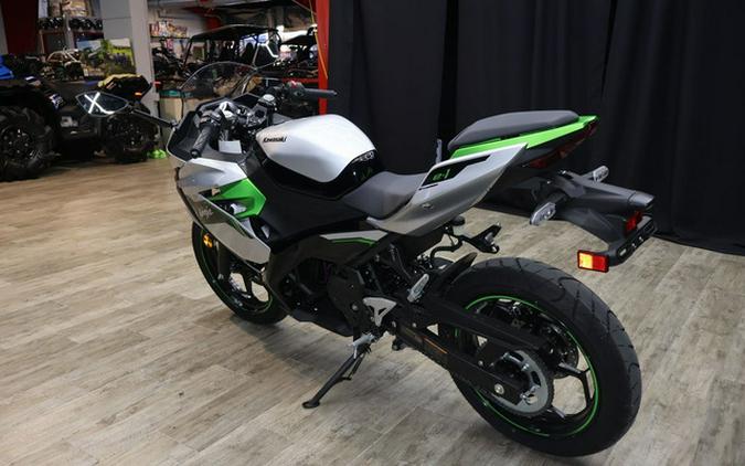 2024 Kawasaki Ninja e-1 ABS