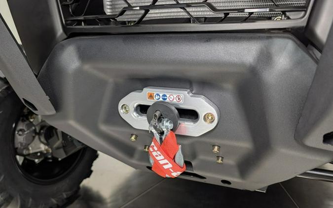 2026 Can-Am Defender PRO XT HD10