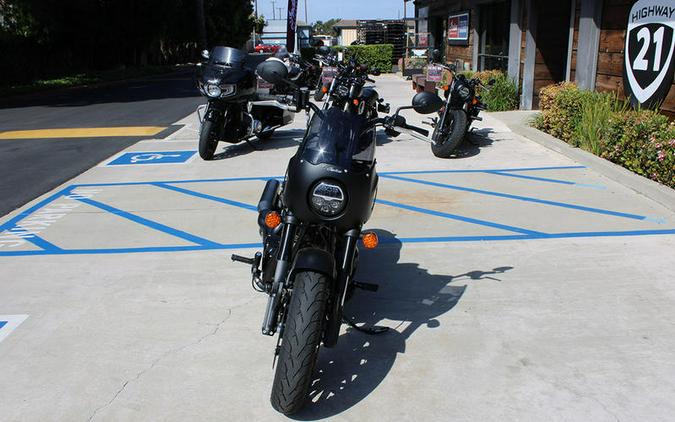 2023 Indian Motorcycle® Sport Chief Black Smoke