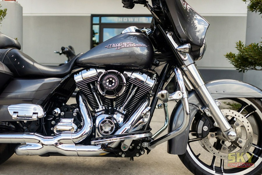 2015 Harley-Davidson FLHX - Street Glide