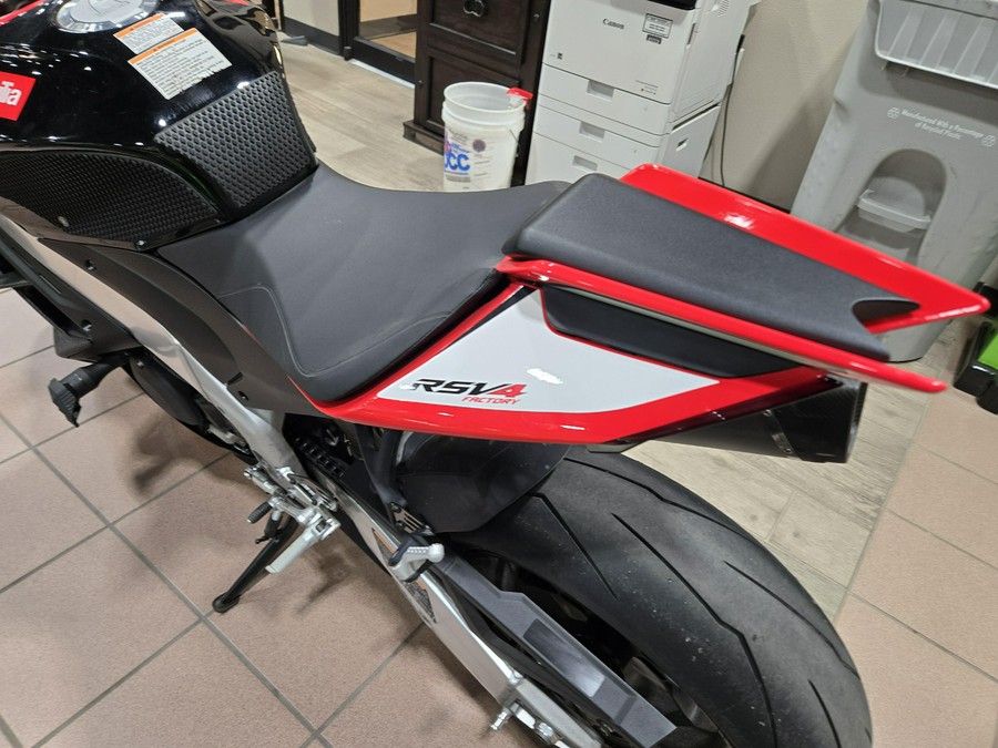 2024 APRILIA RSV4 1100