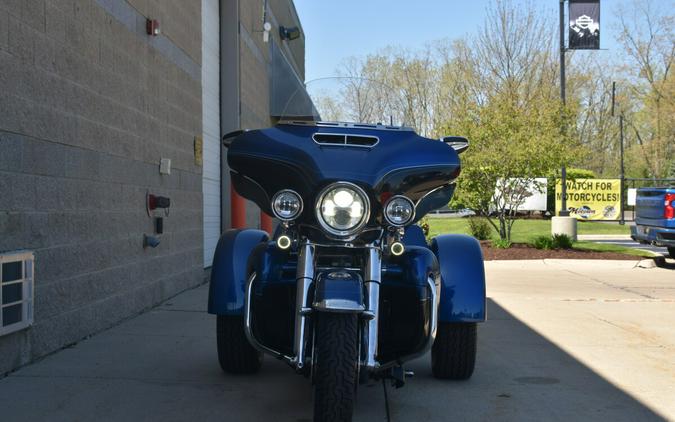 2018 Harley-Davidson Tri Glide Ultra FLHTCUTG