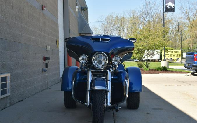 2018 Harley-Davidson Tri Glide Ultra FLHTCUTG