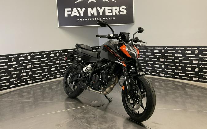 2026 KTM 250 DUKE - 42643M
