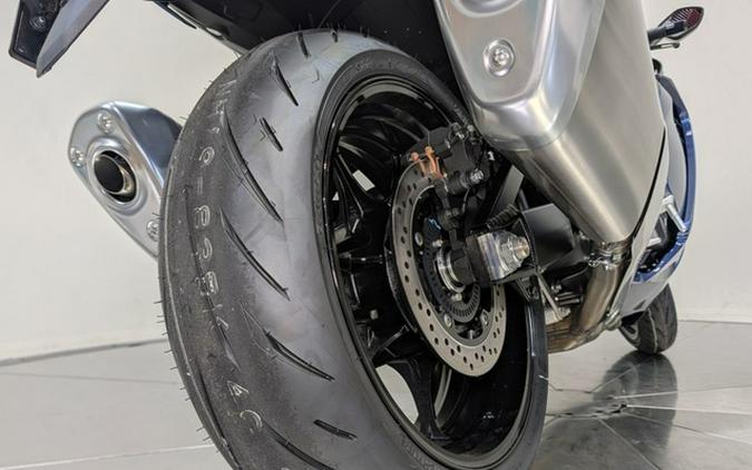 2027 Suzuki GSX1300RRM7