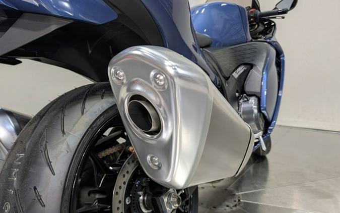 2027 Suzuki GSX1300RRM7