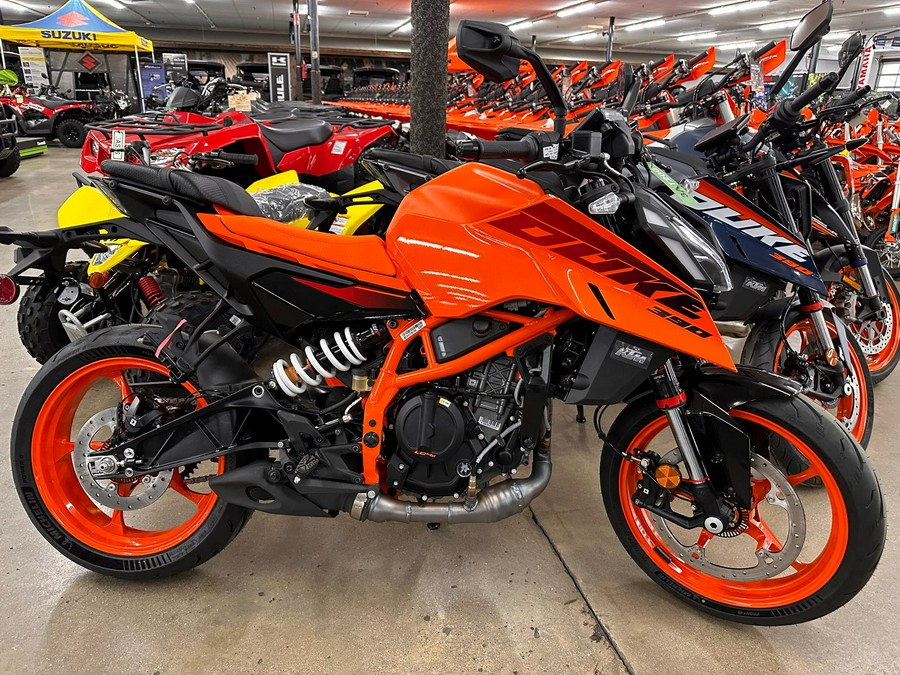 2024 KTM Duke 390