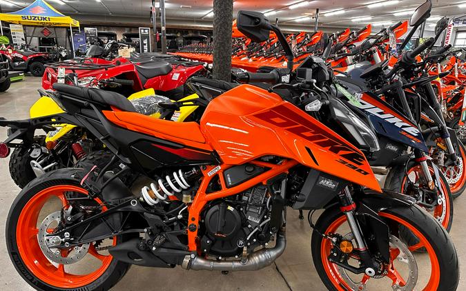 2024 KTM Duke 390