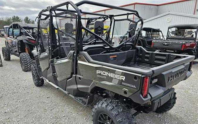 2024 Honda Pioneer 1000-6 Deluxe Crew