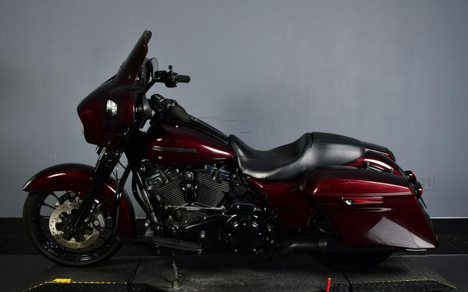 2018 Harley-Davidson Street Glide Special