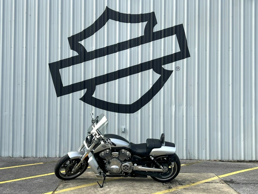 2013 Harley-Davidson® V-Rod Muscle® White Hot Denim