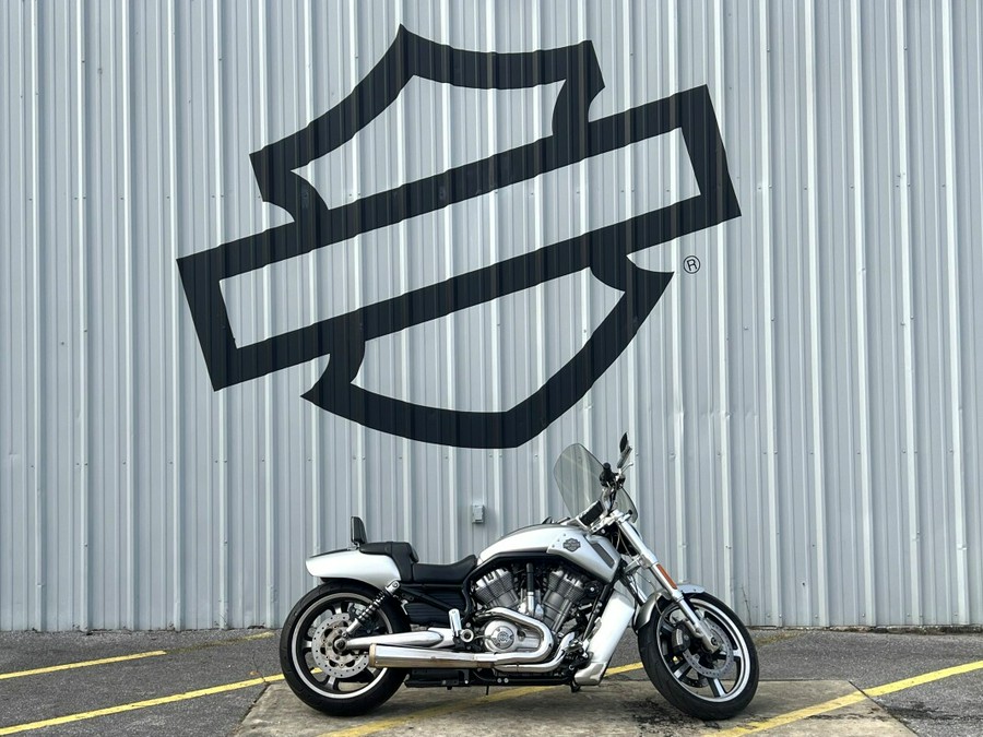 2013 Harley-Davidson® V-Rod Muscle® White Hot Denim