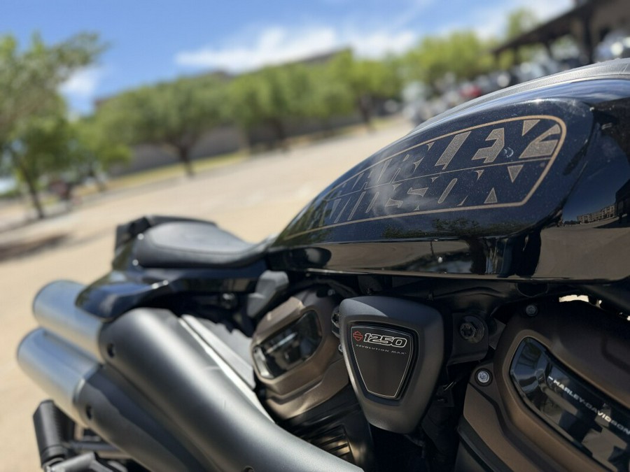 2022 Harley-Davidson® Sportster® S Vivid Black