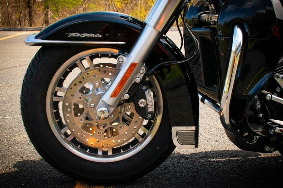 2023 Harley-Davidson Tri Glide Ultra FLHTCUTG