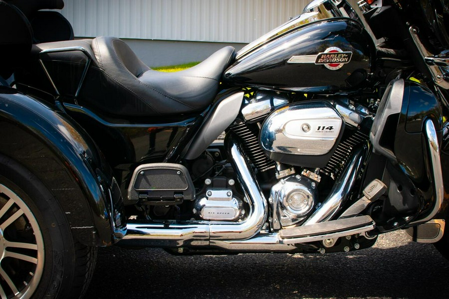 2023 Harley-Davidson Tri Glide Ultra FLHTCUTG