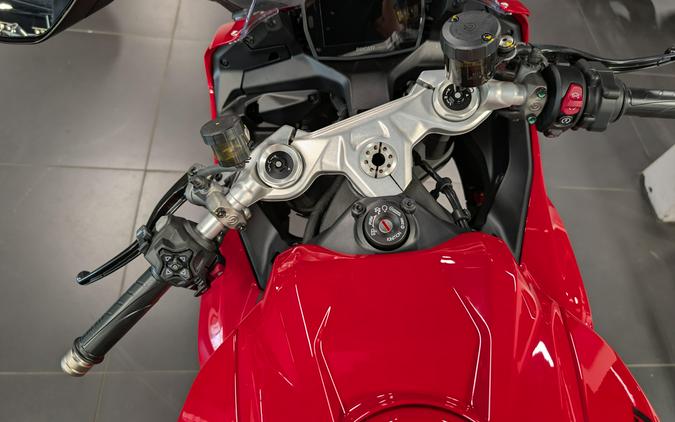 2026 Ducati PANIGALE V2