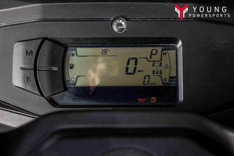 2024 Can-Am Defender MAX XT HD9