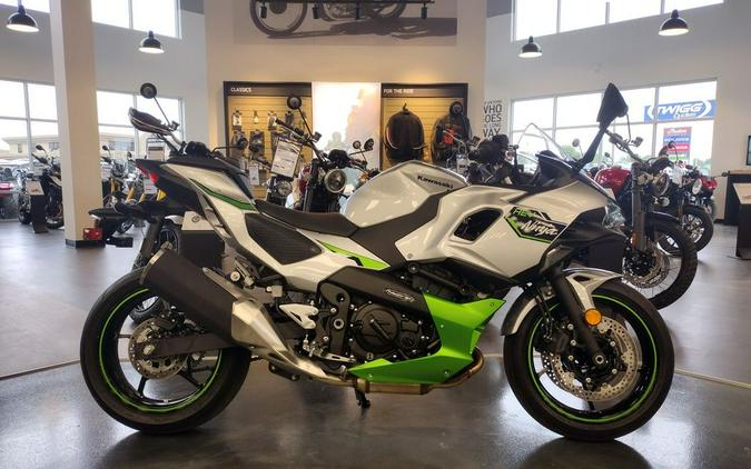 2024 Kawasaki Ninja® 7 Hybrid ABS