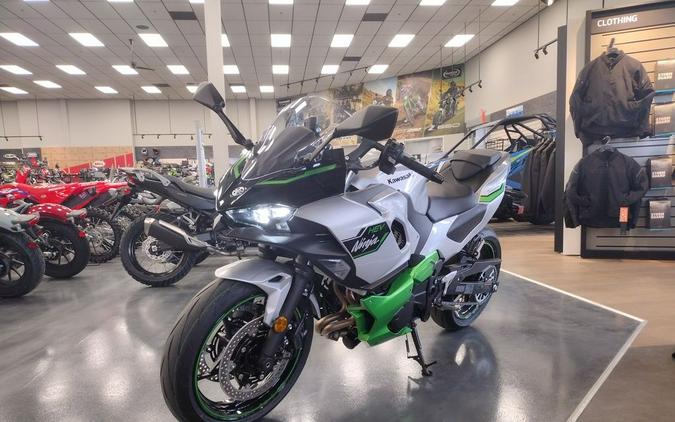 2024 Kawasaki Ninja® 7 Hybrid ABS