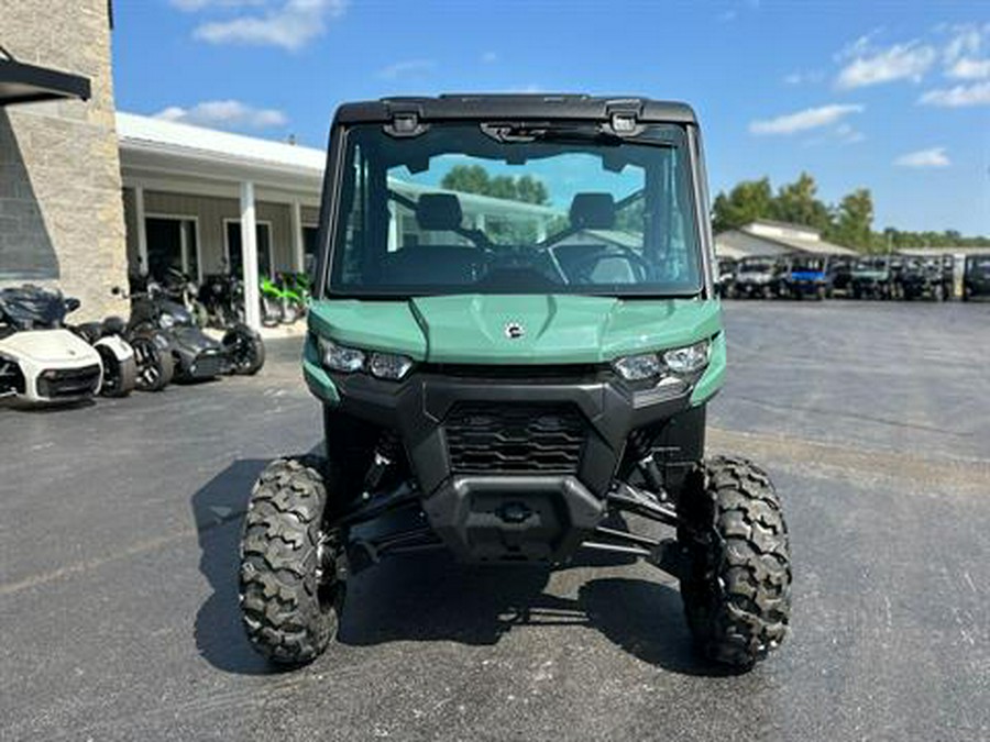2026 Can-Am Defender DPS CAB