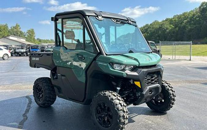 2026 Can-Am Defender DPS CAB
