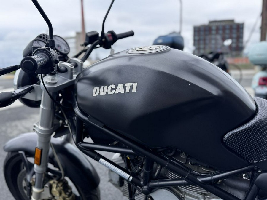 2002 Ducati MONSTER 620